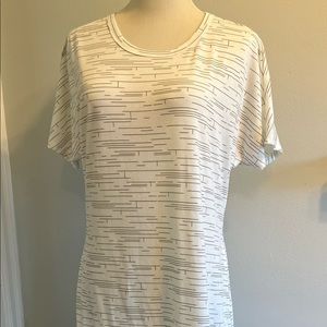 LULAROE t-shirt dress! Size Medium